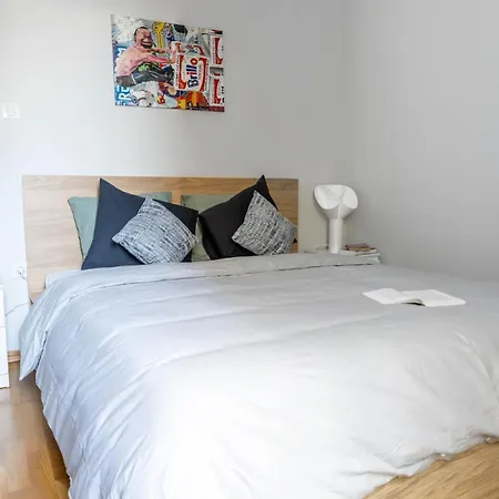 Sunset Sky Lounge - Chic Penthouse In Daire *