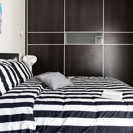 Sunset Sky Lounge - Chic Penthouse In شقة