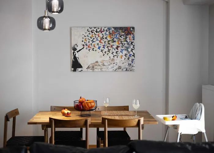 아파트 Sunset Sky Lounge - Chic Penthouse In *