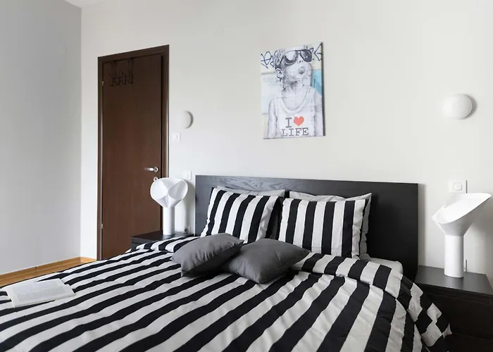 דירה Sunset Sky Lounge - Chic Penthouse In
