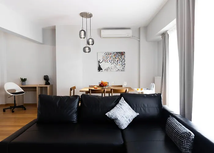 Sunset Sky Lounge - Chic Penthouse In דירה סלוניקי